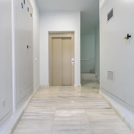 Moott Homes Arco De Braulio 2a Apartment